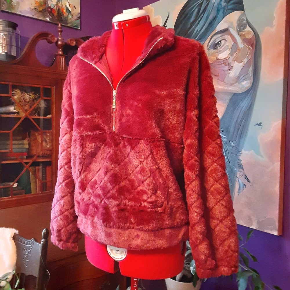 NWT Super Soft Sweatshirt